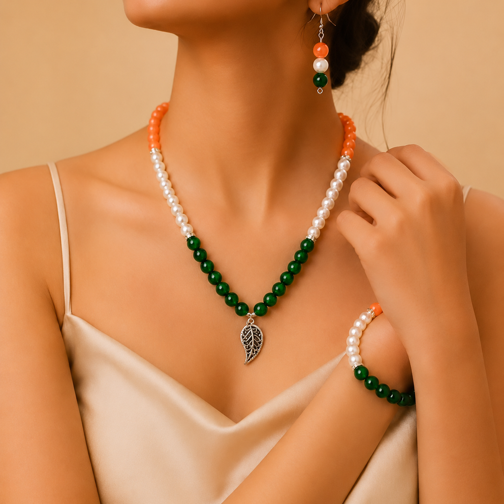 Handmade Tricolor Beaded Jewelry Set with Leaf Pendant